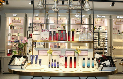 強(qiáng)勢(shì)啟動(dòng)1+N戰(zhàn)略 流行美如何玩轉(zhuǎn)新零售，持續(xù)領(lǐng)航中國(guó)化妝品零售業(yè)